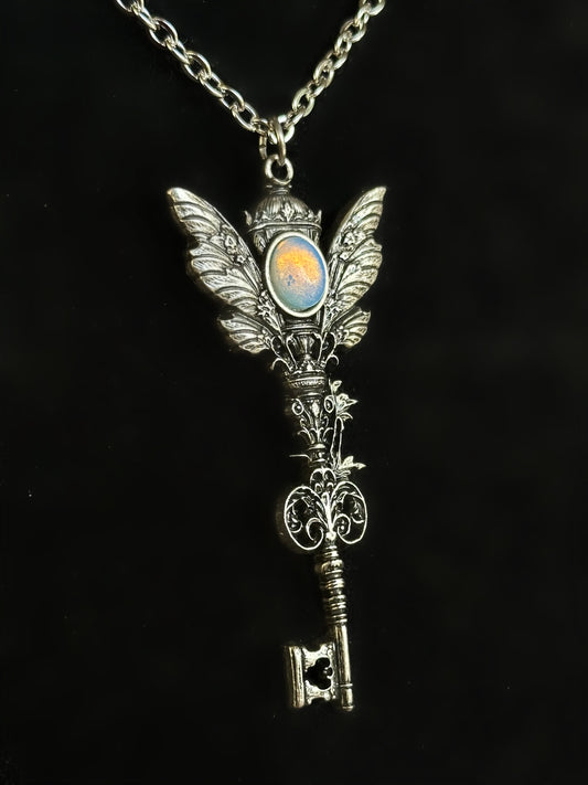 MAGIC KEY - Mother of Hades Romantacy Necklace
