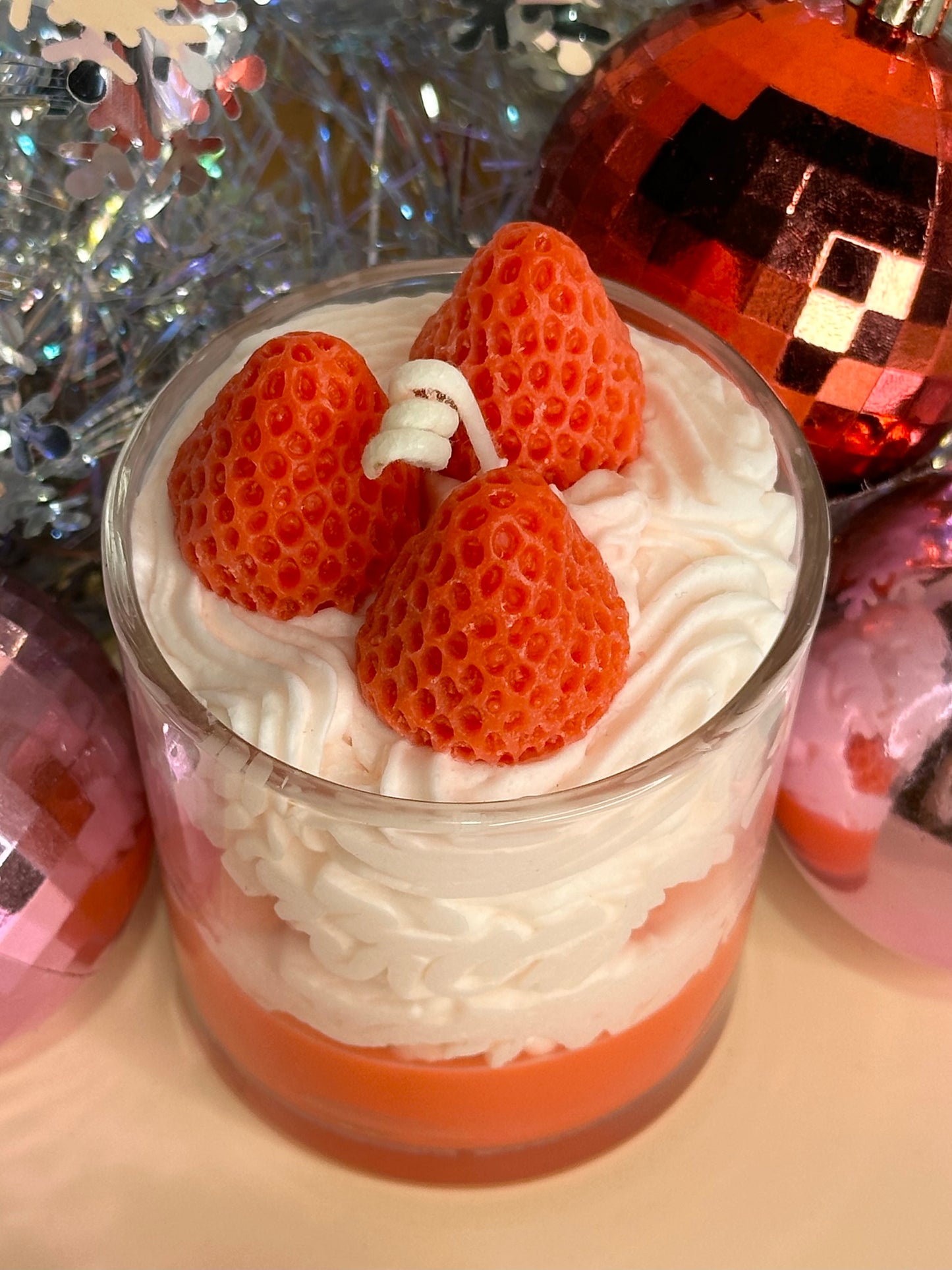 STRAWBERRY PARFAIT - soy candle
