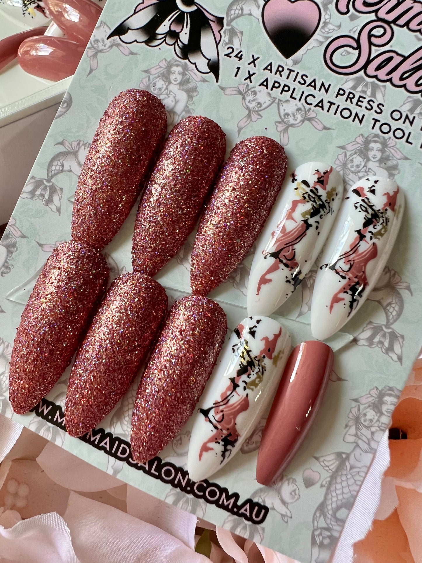 DUSTY ROSE DRIP - Press-On Nail Kit
