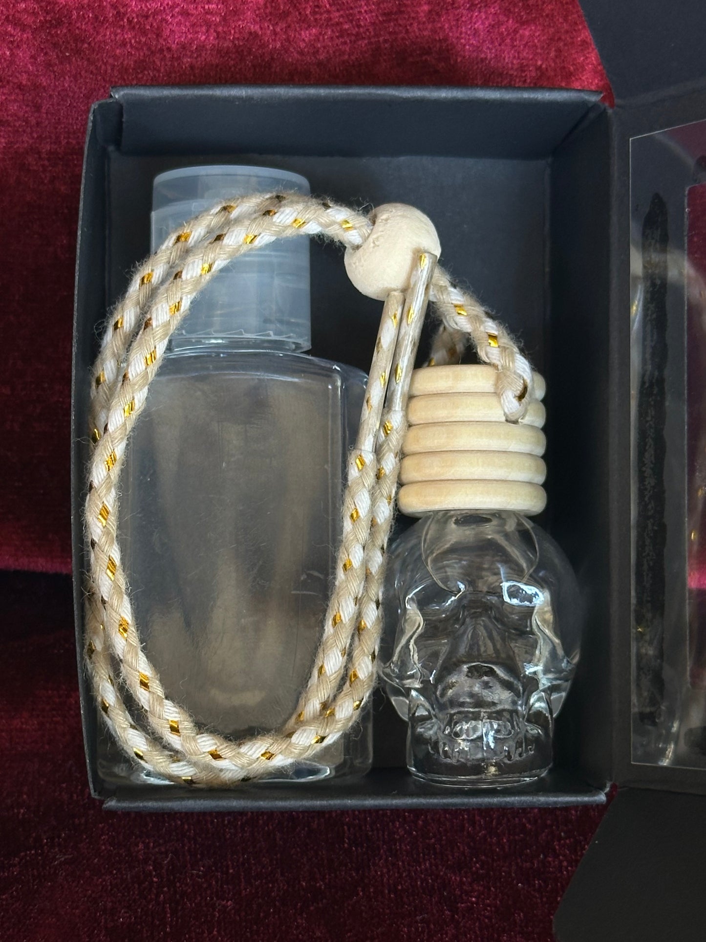 VANILLA KILLA - Refillable Skull Car Diffuser