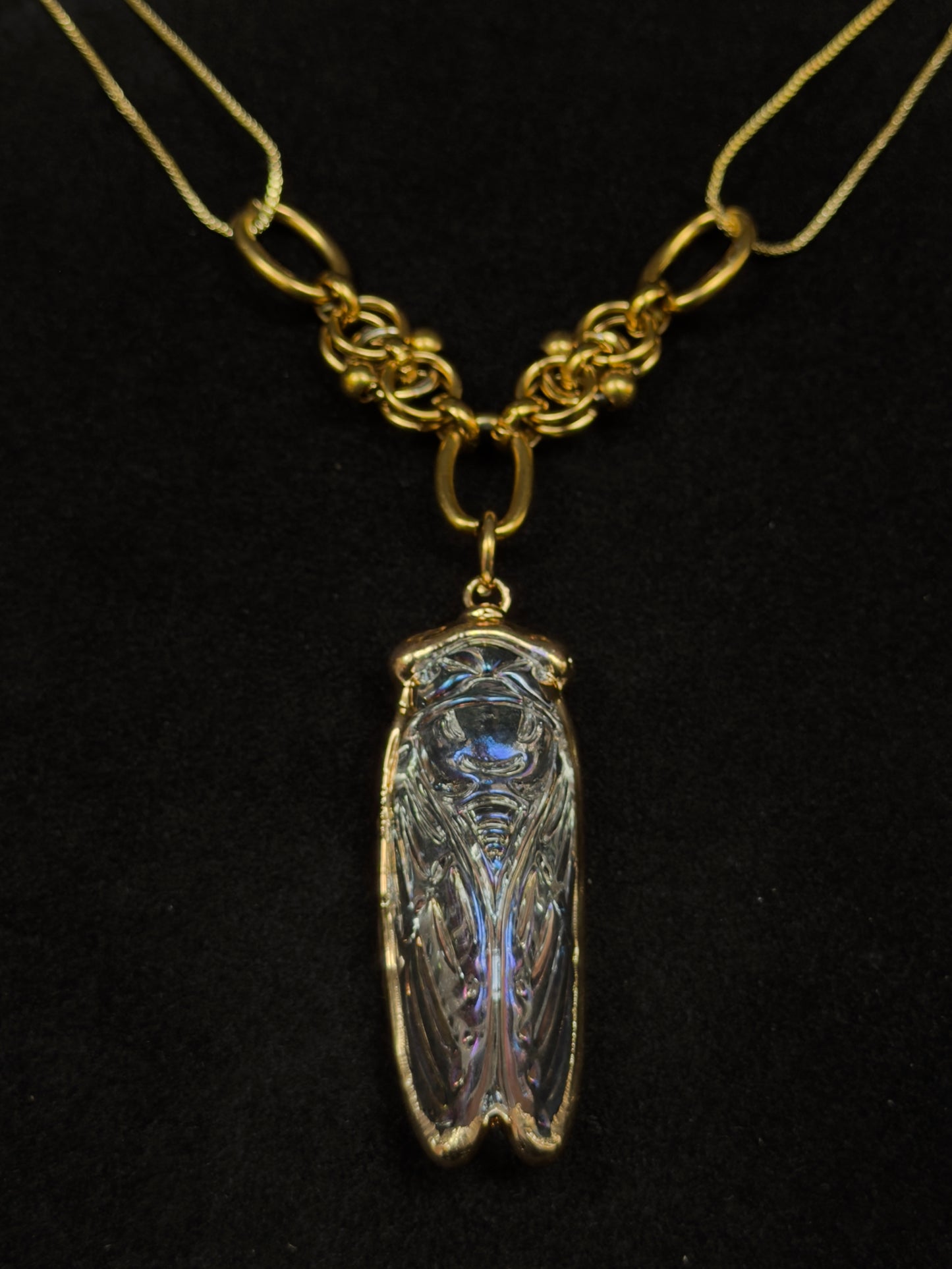 AURA SHELL - Iridescent Glass Cicada Necklace