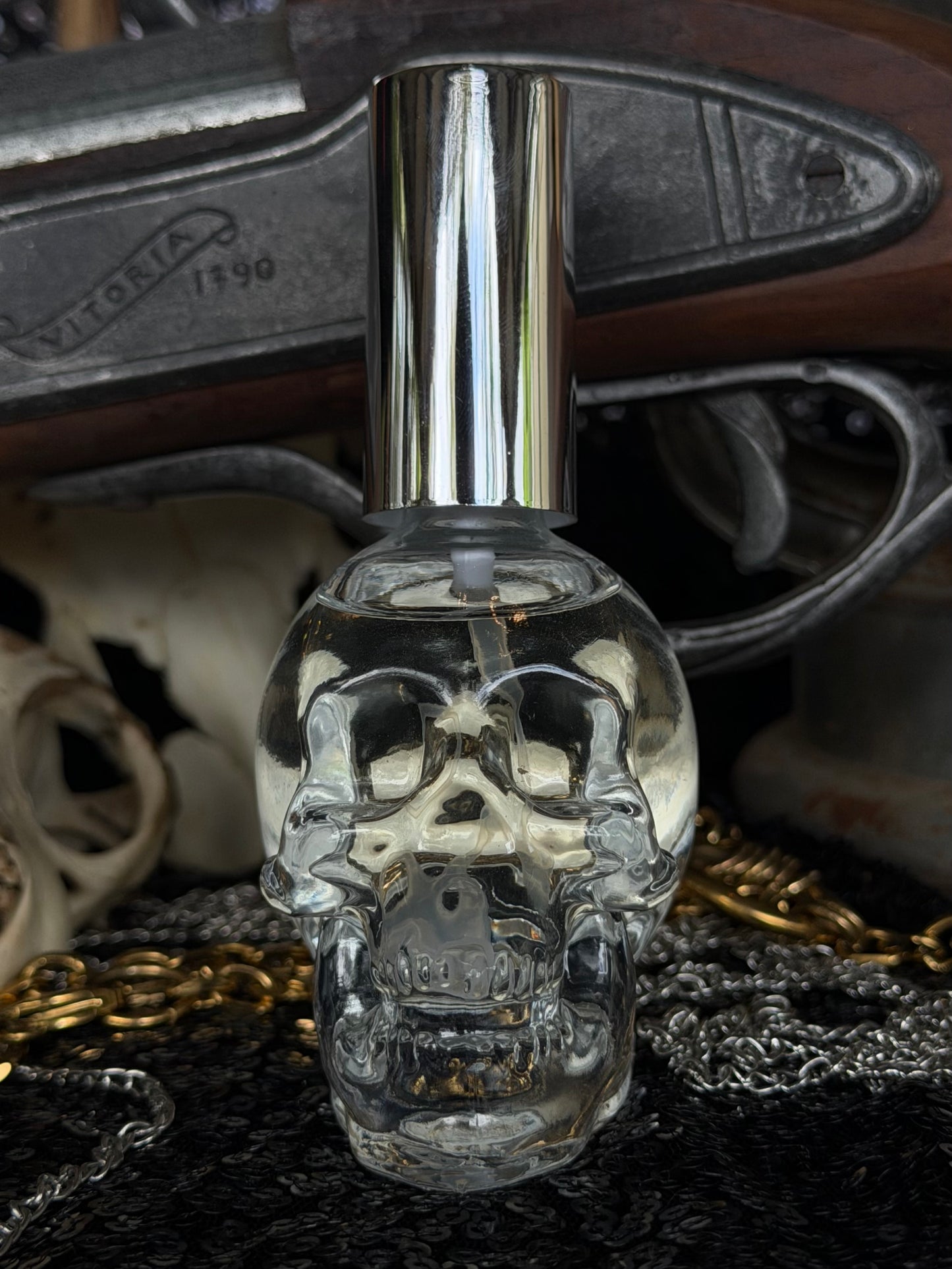 VAN HELSING - Mother of Hades Skull Perfume