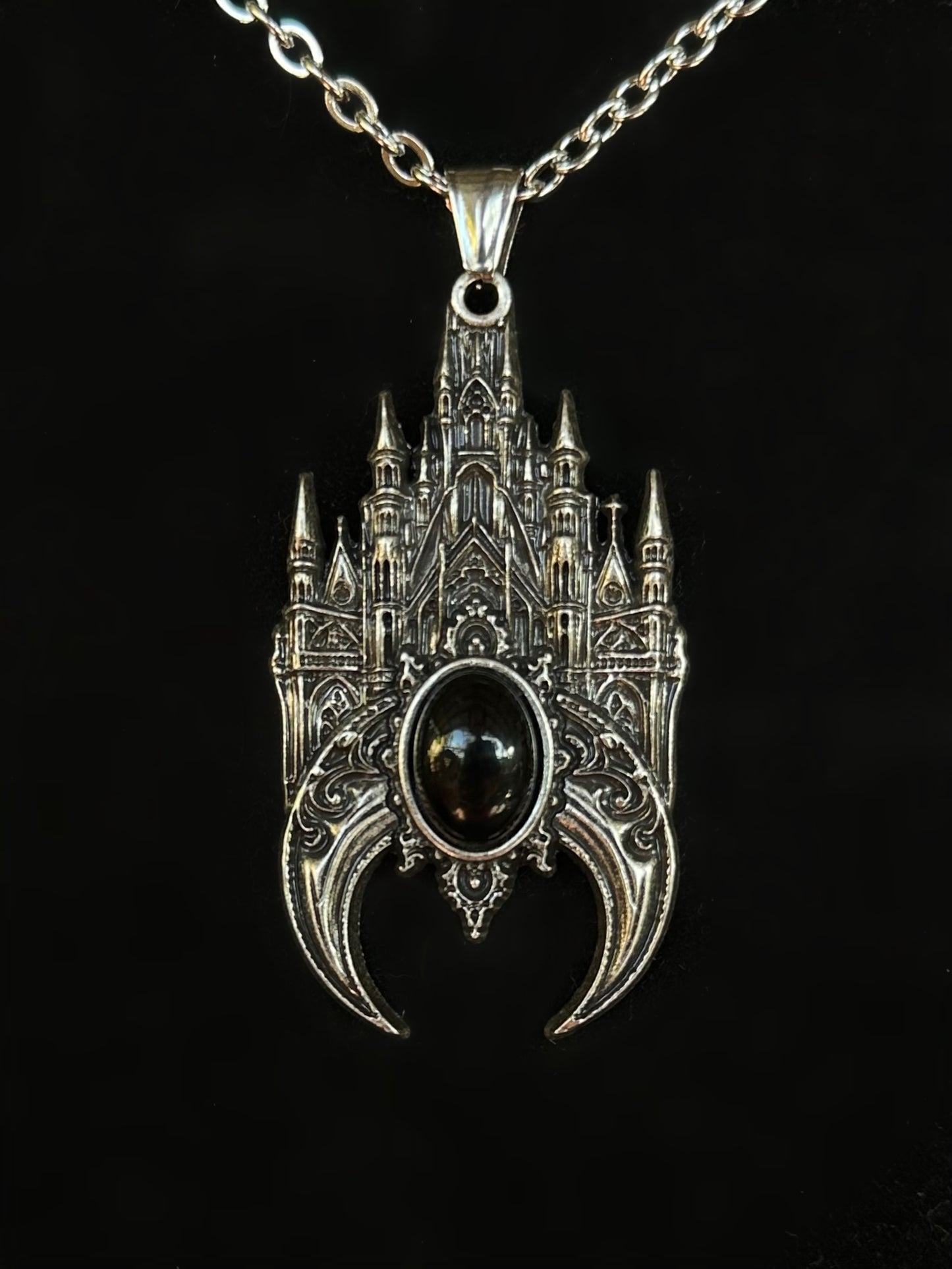 CATHEDRAL WINDOW - Mother of Hades Romantacy Necklace