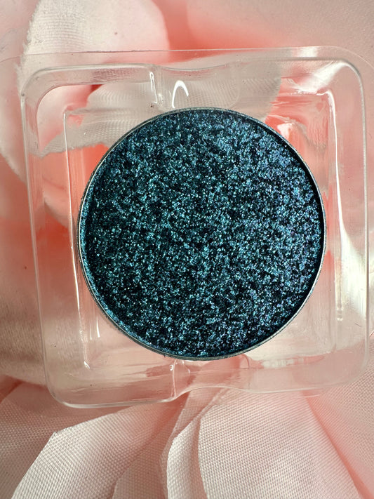 D09 SCUTTLE - Iridescent pressed pigment refill pan