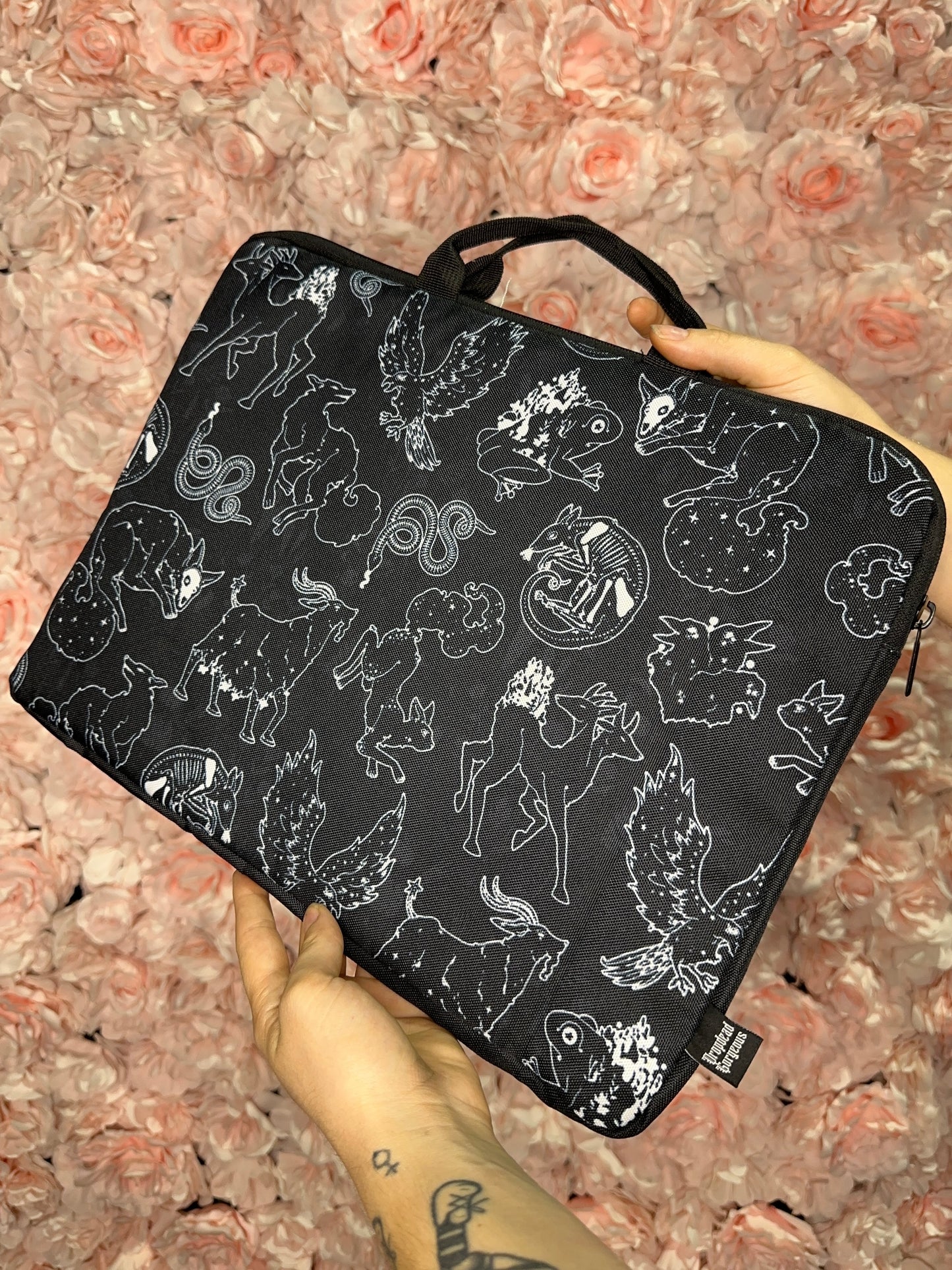 FAMILIARS - canvas laptop case
